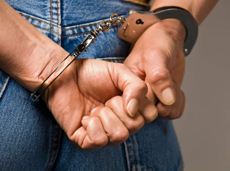 50 de infracțiuni, 23 de suspecți prinsi in flagrant si 488 de solicitări de sarbatori in judetul Bacau