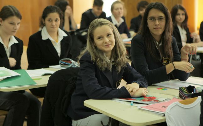 Protocol de colaborare între Patriarhia Română şi Ministerul Educaţiei privind predarea religiei în școli