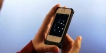 americanii au inventat o husa care transforma intregul iphone intr un touchscreen video 103132