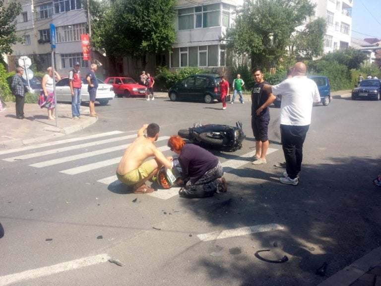 accident taxi moto 3
