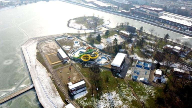insula bacau