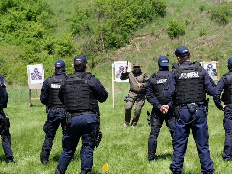 jandarmi antrenament 3