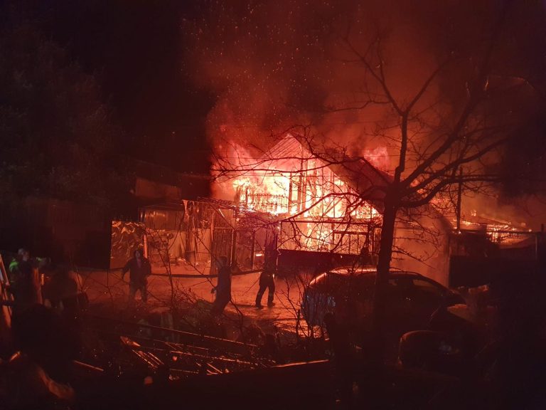 incendiu slanic