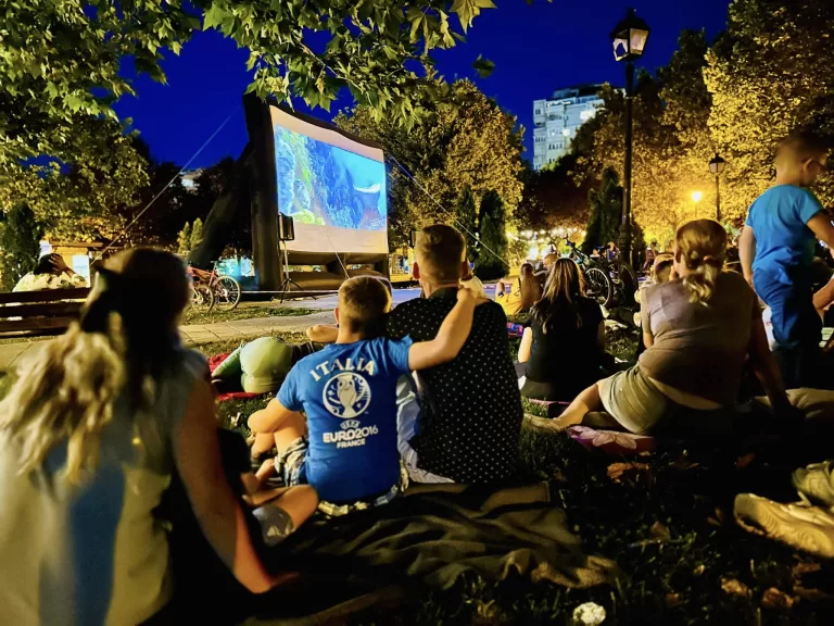 cinema aer liber bacau