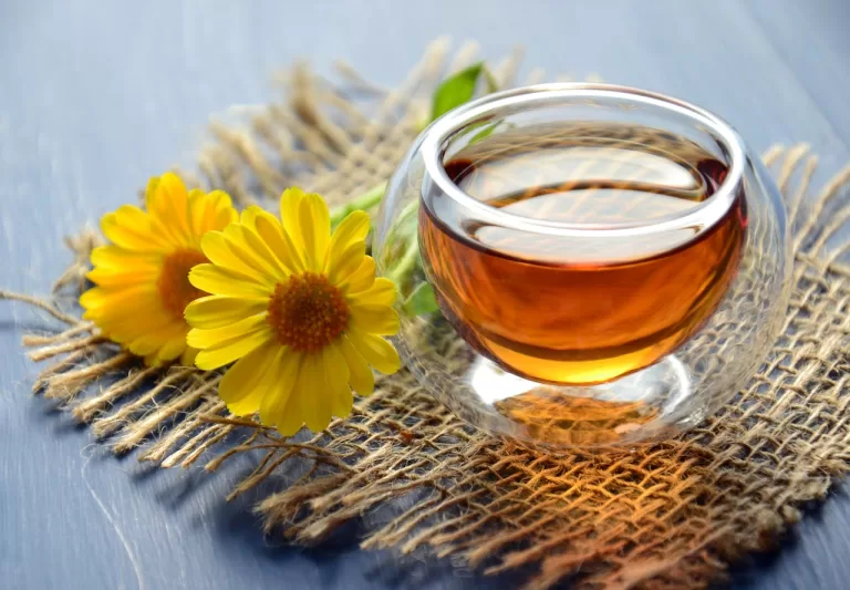 Ceaiul de musetel versus ashwagandha