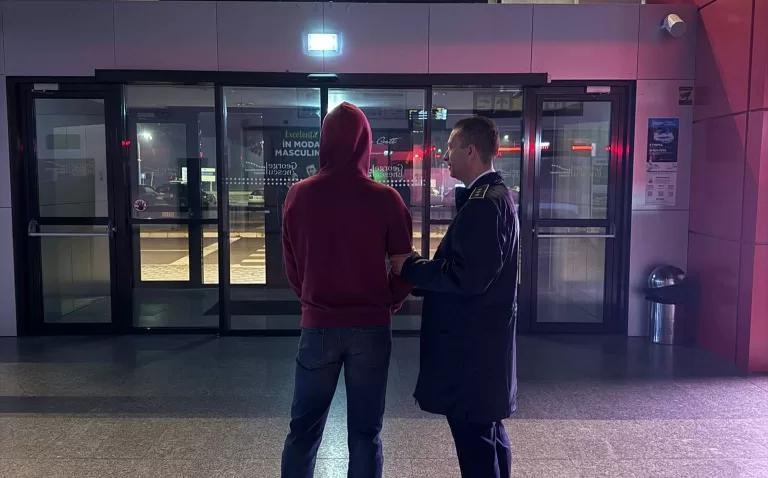 urmarit international aeroport bacau