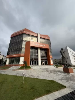 biblioteca judeteana bacau (3)