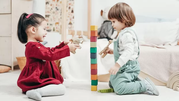 jucariile cu care copilul se joaca si peste doi ani